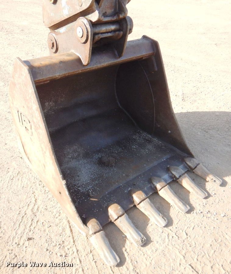 image for item DN1264 2013 Komatsu PC88MR-8  excavator