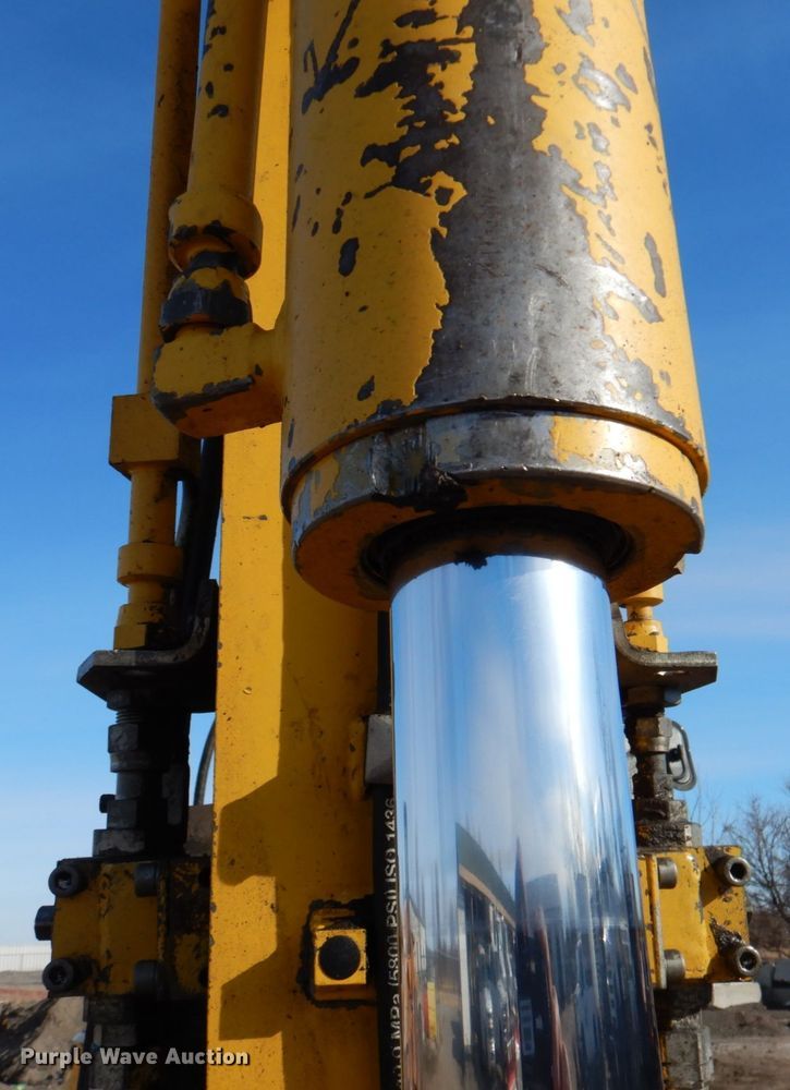 image for item DN1264 2013 Komatsu PC88MR-8  excavator