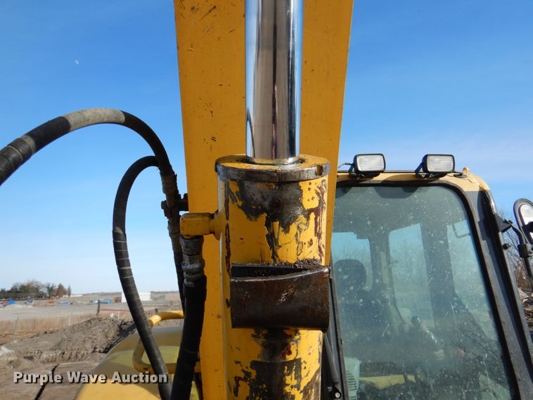 image for item DN1264 2013 Komatsu PC88MR-8  excavator