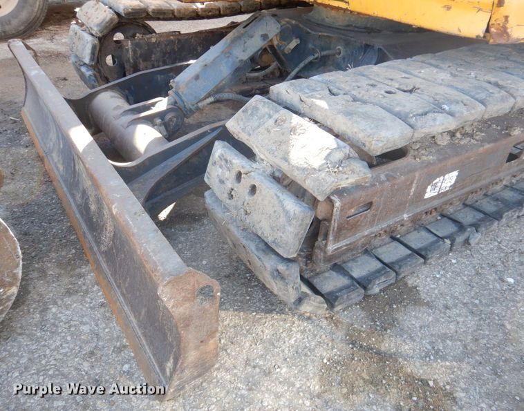 image for item DN1334 2009 Komatsu PC88MR-8  mini excavator
