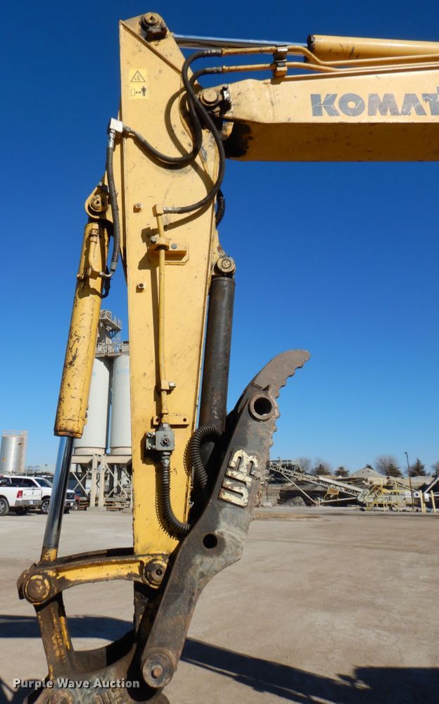 image for item DN1334 2009 Komatsu PC88MR-8  mini excavator