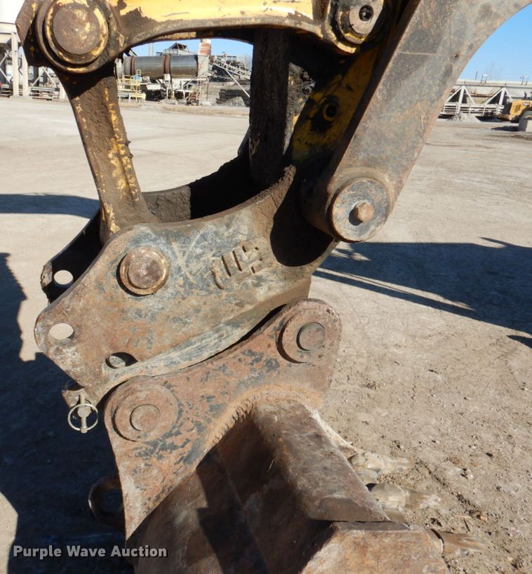 image for item DN1334 2009 Komatsu PC88MR-8  mini excavator