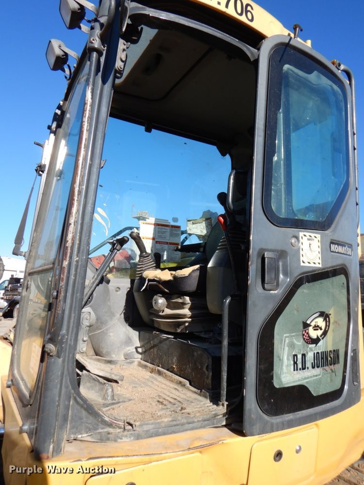 image for item DN1335 2009 Komatsu PC88MR-8  mini excavator