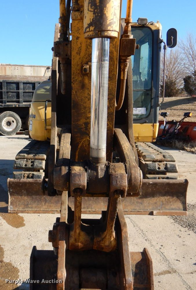 image for item DN1335 2009 Komatsu PC88MR-8  mini excavator