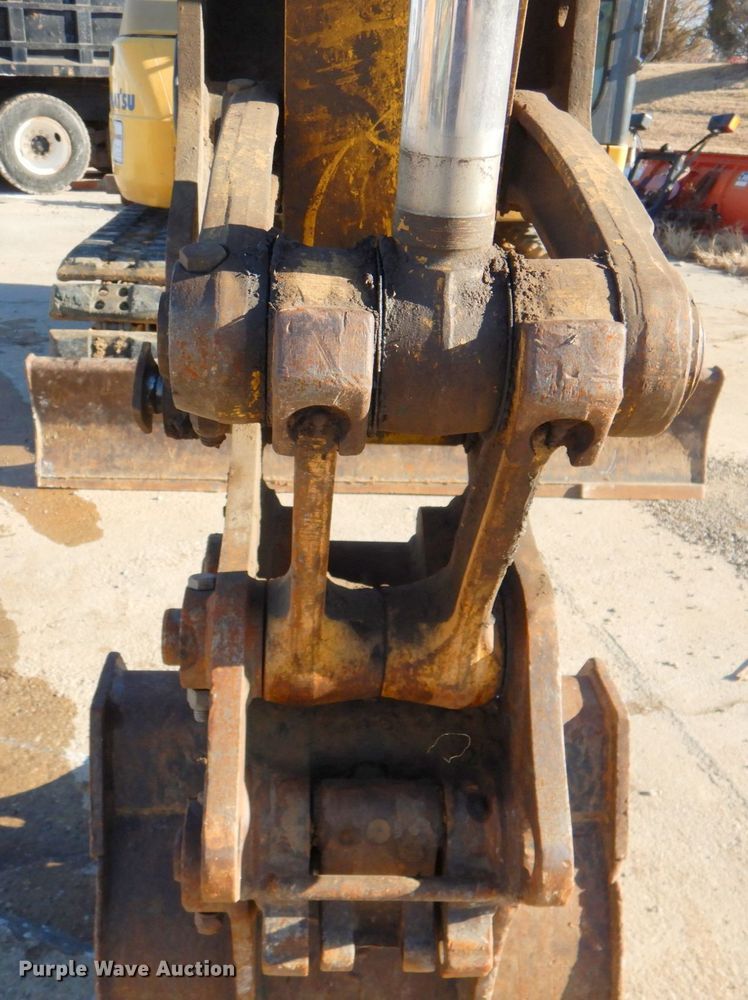 image for item DN1335 2009 Komatsu PC88MR-8  mini excavator