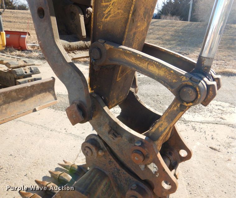 image for item DN1335 2009 Komatsu PC88MR-8  mini excavator