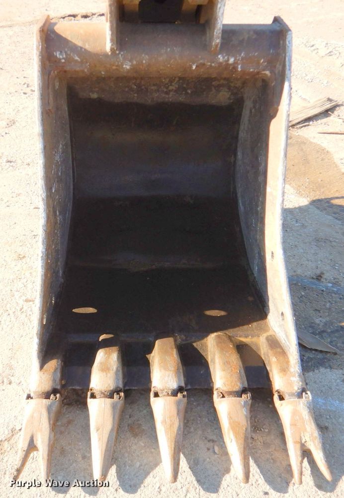 image for item DN1335 2009 Komatsu PC88MR-8  mini excavator