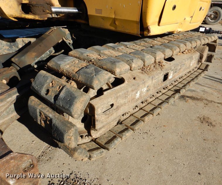 image for item DN1335 2009 Komatsu PC88MR-8  mini excavator
