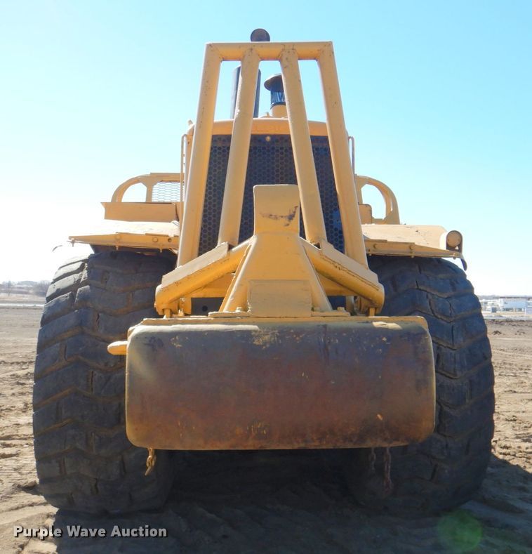image for item DN1336 1982 Caterpillar 627B  conventional scraper