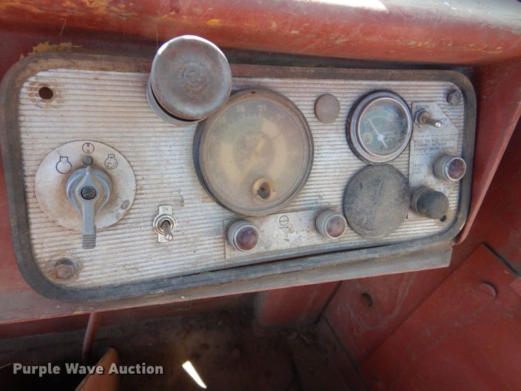 image for item DN1336 1982 Caterpillar 627B  conventional scraper