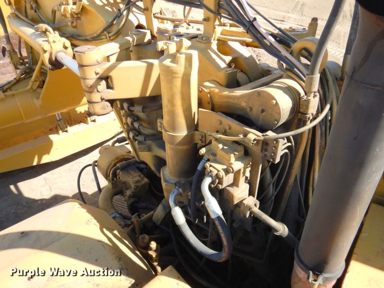 image for item DN1336 1982 Caterpillar 627B  conventional scraper