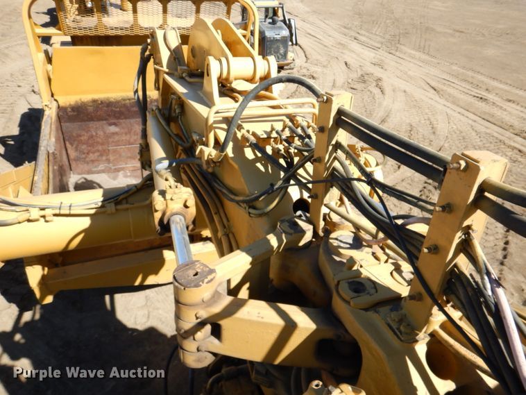 image for item DN1336 1982 Caterpillar 627B  conventional scraper