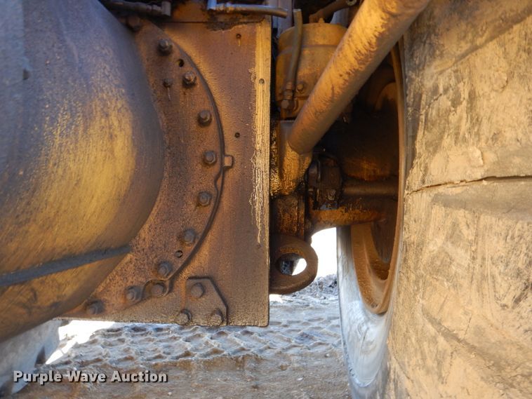 image for item DN1336 1982 Caterpillar 627B  conventional scraper