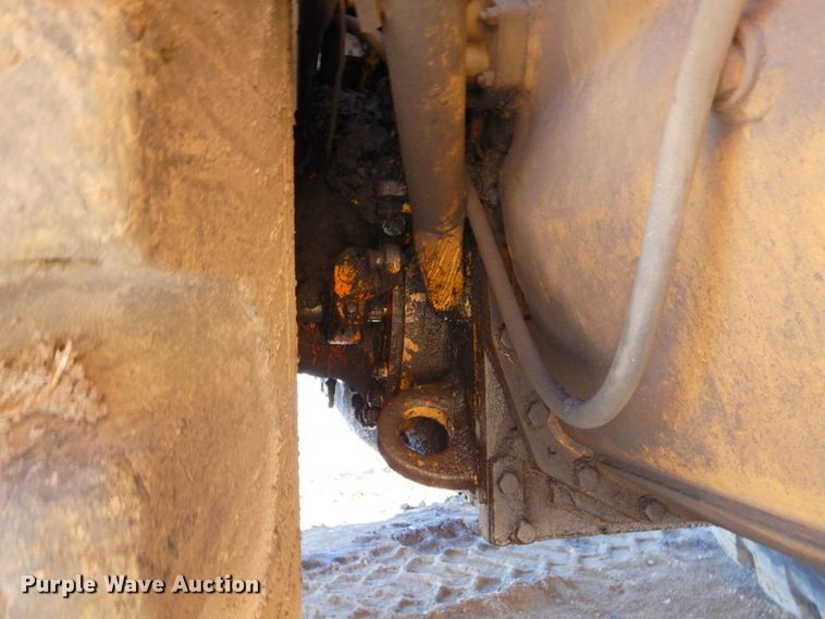 image for item DN1336 1982 Caterpillar 627B  conventional scraper