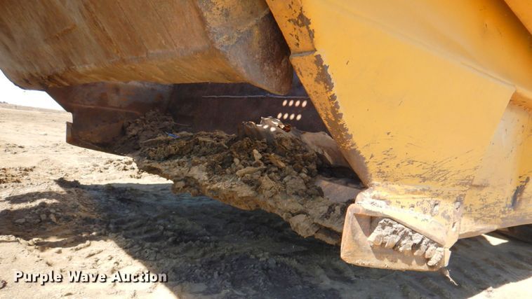 image for item DN1336 1982 Caterpillar 627B  conventional scraper