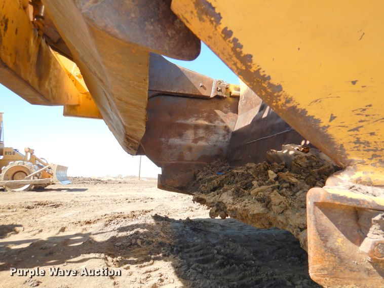 image for item DN1336 1982 Caterpillar 627B  conventional scraper