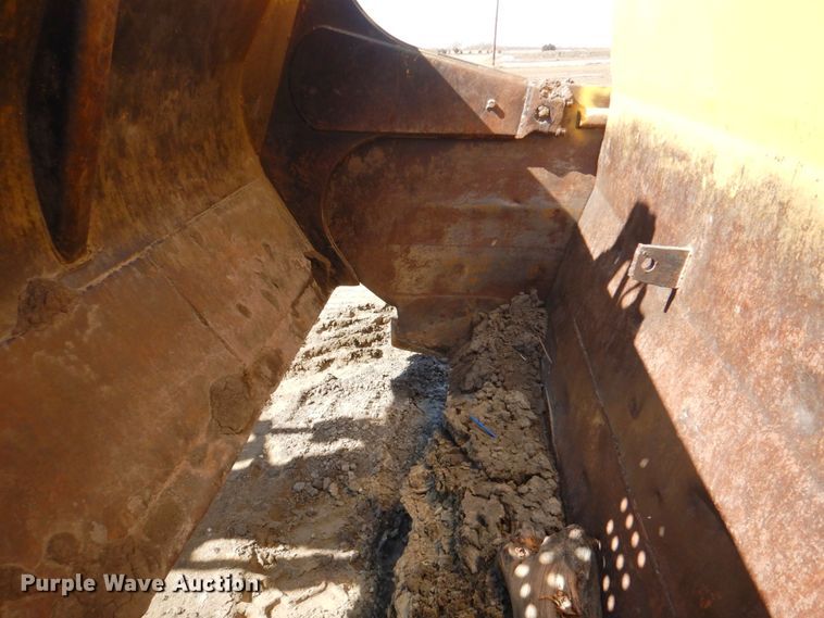 image for item DN1336 1982 Caterpillar 627B  conventional scraper