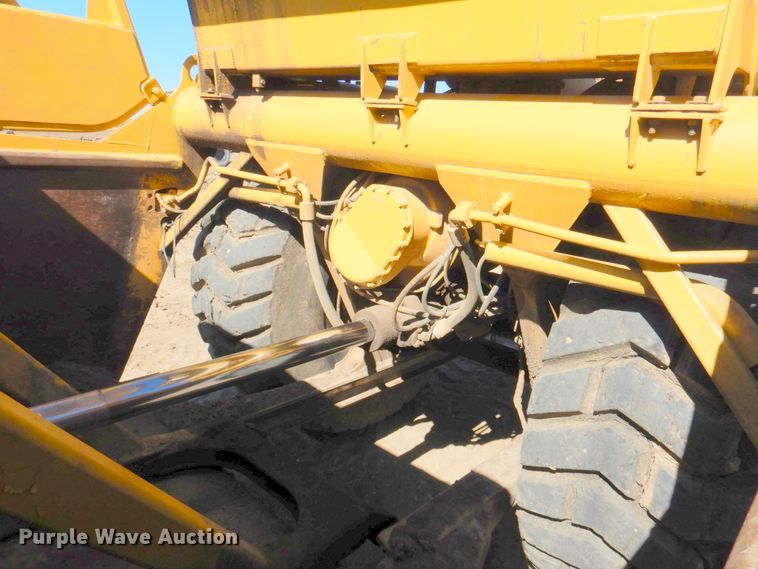 image for item DN1336 1982 Caterpillar 627B  conventional scraper