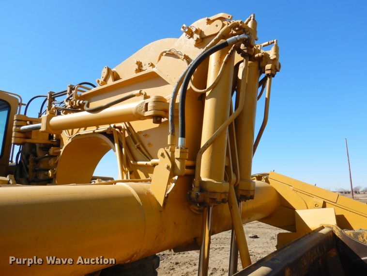 image for item DN1336 1982 Caterpillar 627B  conventional scraper