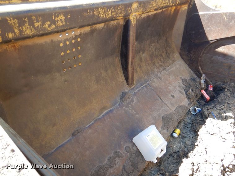 image for item DN1336 1982 Caterpillar 627B  conventional scraper