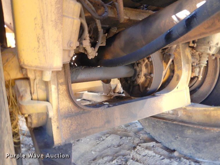 image for item DN1336 1982 Caterpillar 627B  conventional scraper