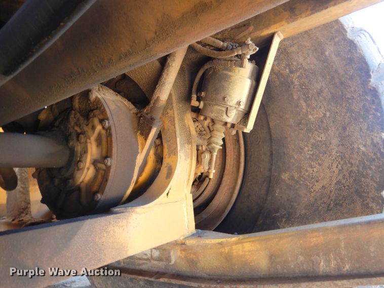 image for item DN1336 1982 Caterpillar 627B  conventional scraper