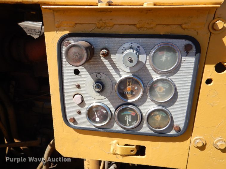 image for item DN1336 1982 Caterpillar 627B  conventional scraper