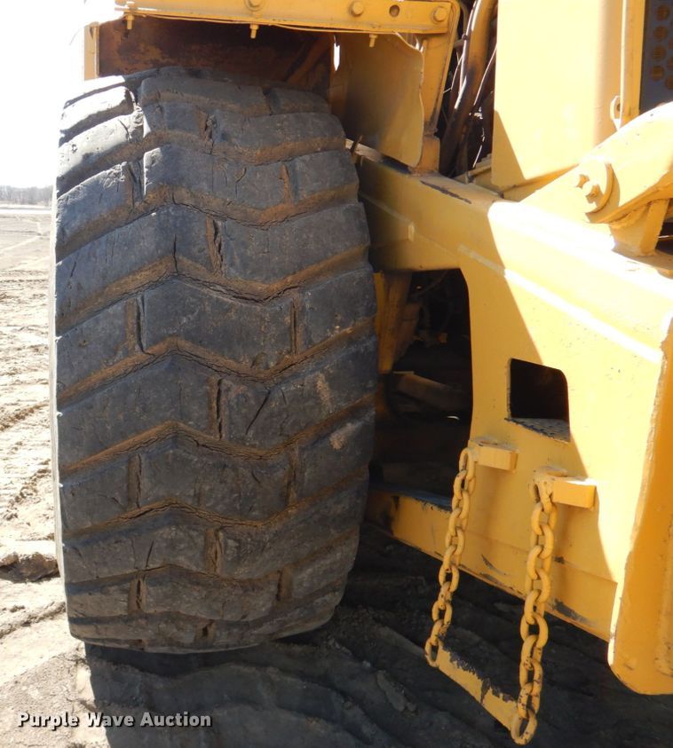 image for item DN1336 1982 Caterpillar 627B  conventional scraper