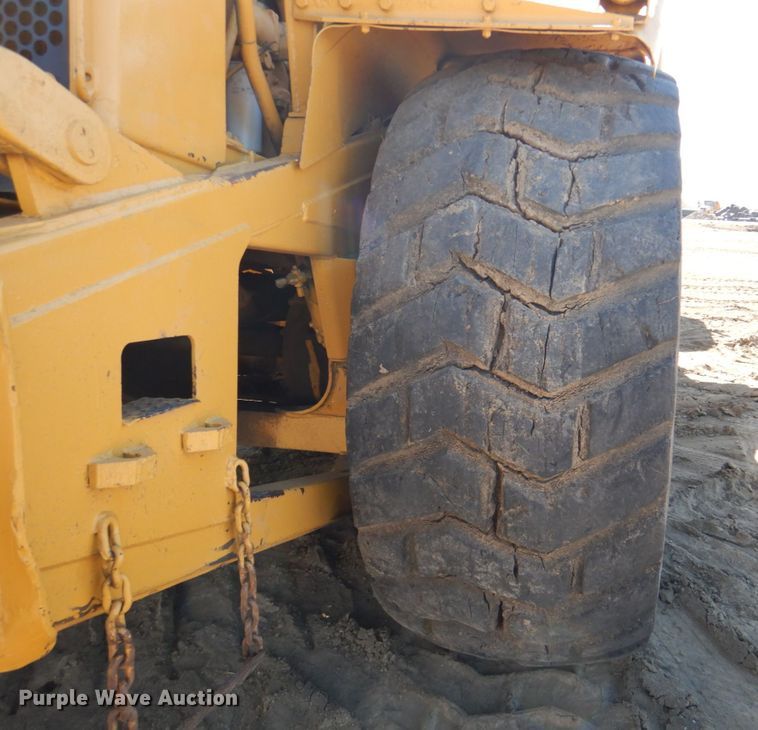 image for item DN1336 1982 Caterpillar 627B  conventional scraper