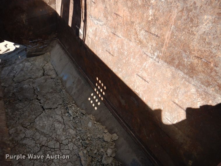 image for item DN1337 1974 Caterpillar 627B  conventional scraper