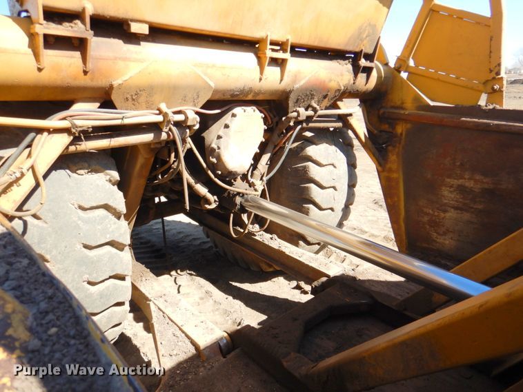 image for item DN1337 1974 Caterpillar 627B  conventional scraper