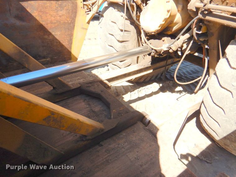 image for item DN1337 1974 Caterpillar 627B  conventional scraper