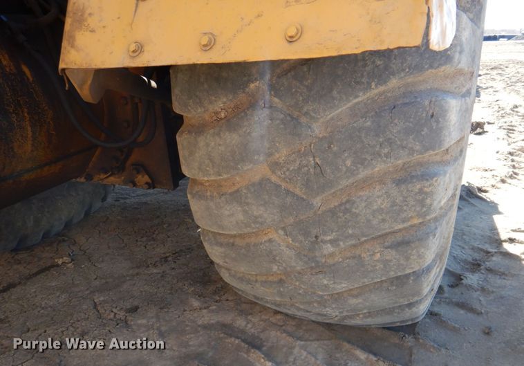 image for item DN1337 1974 Caterpillar 627B  conventional scraper