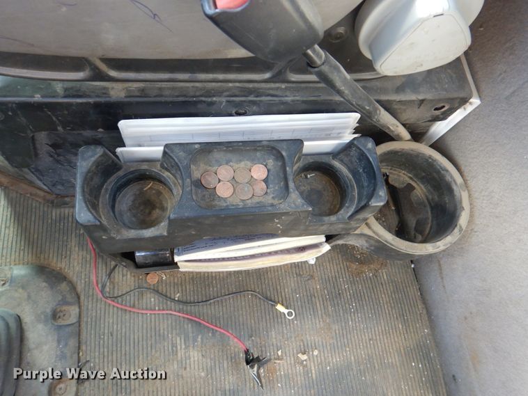 image for item DN1339 2012 Peterbilt 337  utility / service truck