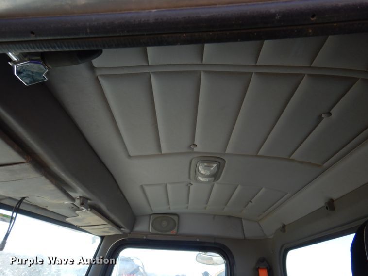 image for item DN1339 2012 Peterbilt 337  utility / service truck