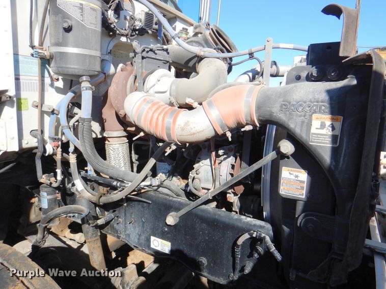 image for item DN1339 2012 Peterbilt 337  utility / service truck