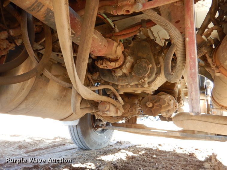 image for item DN1339 2012 Peterbilt 337  utility / service truck