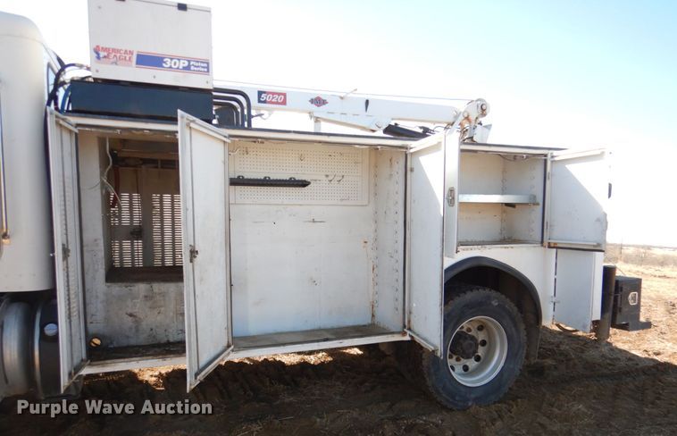 image for item DN1339 2012 Peterbilt 337  utility / service truck