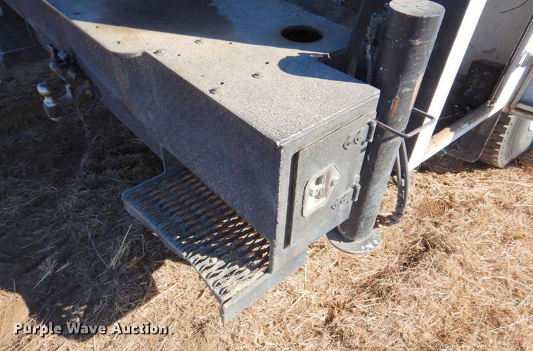 image for item DN1339 2012 Peterbilt 337  utility / service truck