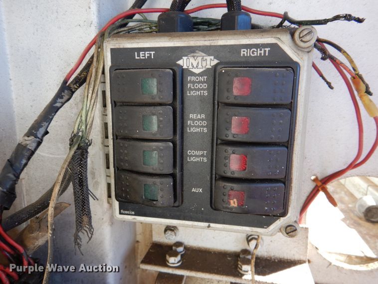 image for item DN1339 2012 Peterbilt 337  utility / service truck