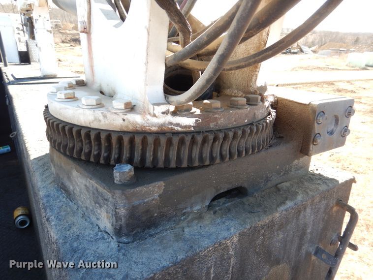 image for item DN1339 2012 Peterbilt 337  utility / service truck