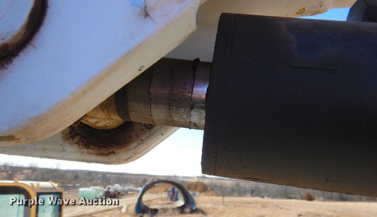 image for item DN1339 2012 Peterbilt 337  utility / service truck