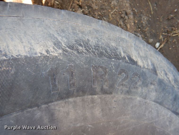 image for item DN1339 2012 Peterbilt 337  utility / service truck