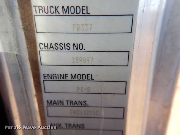 image for item DN1339 2012 Peterbilt 337  utility / service truck