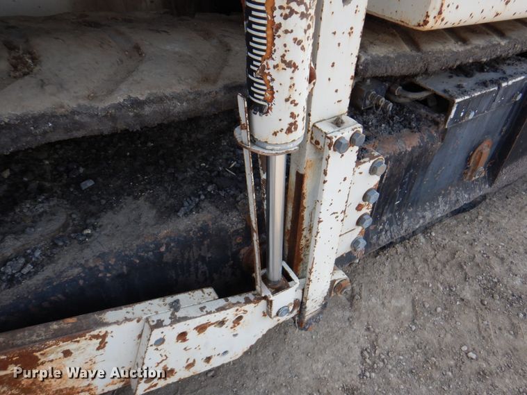 image for item DN1350 Cedarapids CR461RXR  screed