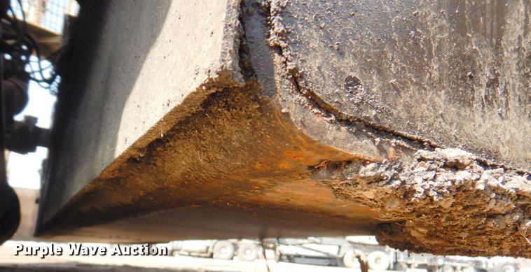 image for item DN1350 Cedarapids CR461RXR  screed