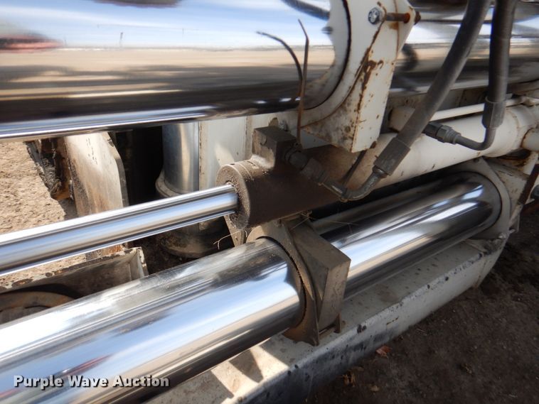 image for item DN1350 Cedarapids CR461RXR  screed