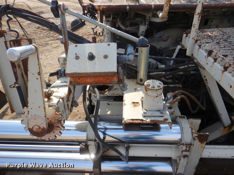 image for item DN1350 Cedarapids CR461RXR  screed