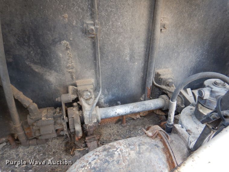 image for item DN1350 Cedarapids CR461RXR  screed