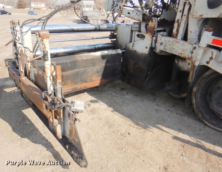 image for item DN1350 Cedarapids CR461RXR  screed